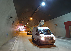 Camera system in tunnel